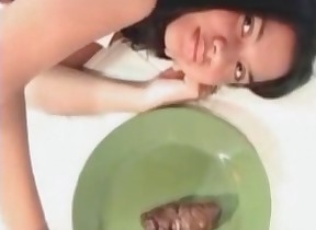 girls eat poo